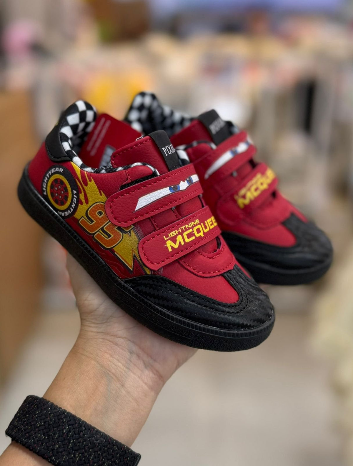 TÊNIS VELCRO DUPLO CARROS CARS RELAMPAGO MCQUEEN MENINO DYAN - VERMELHO/PRETO