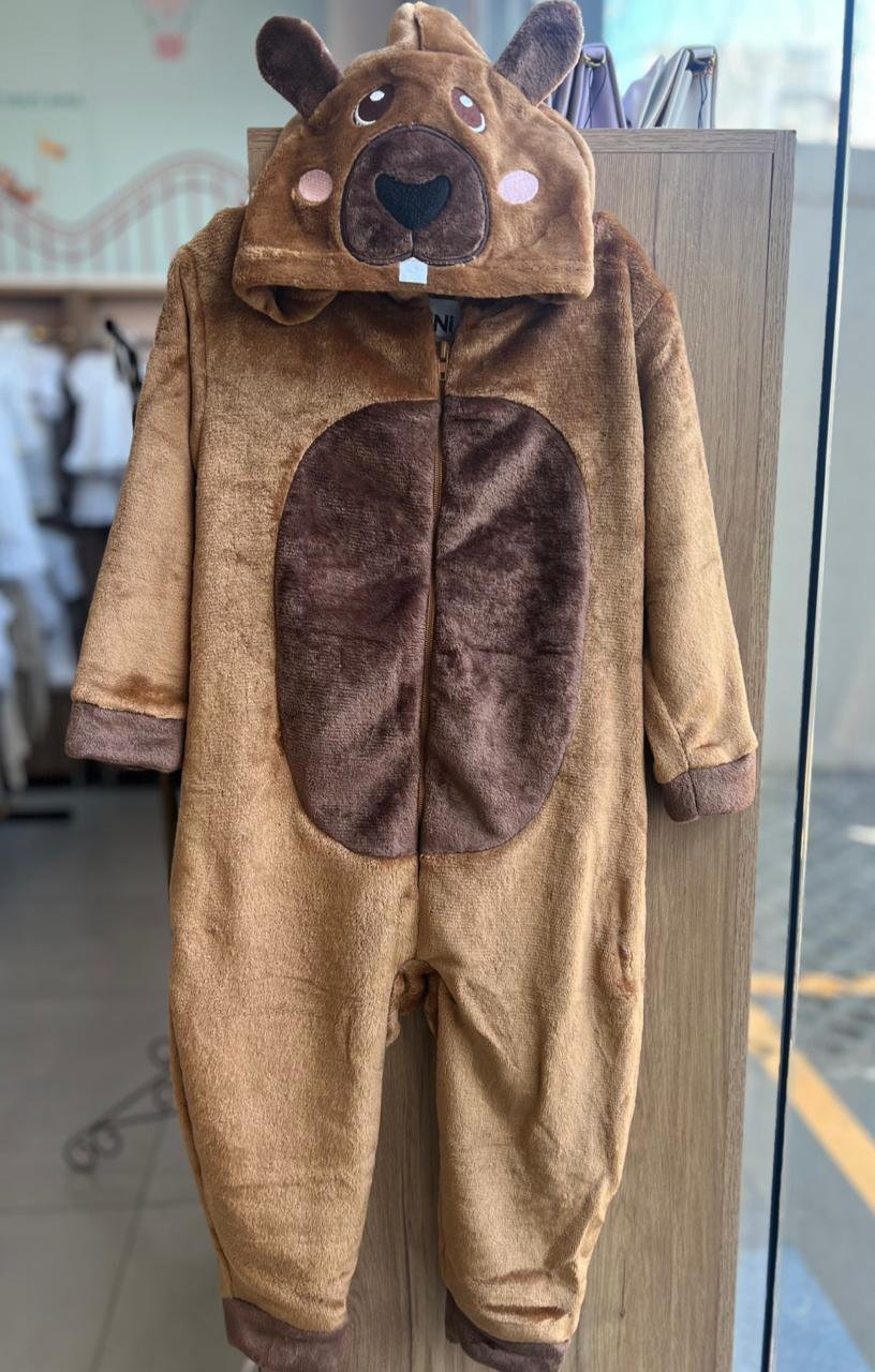MACACÃO KIGURUMI MANGA LONGA PELINHOS CAPIVARA ZÍPER MENINA FAKINI - MARROM