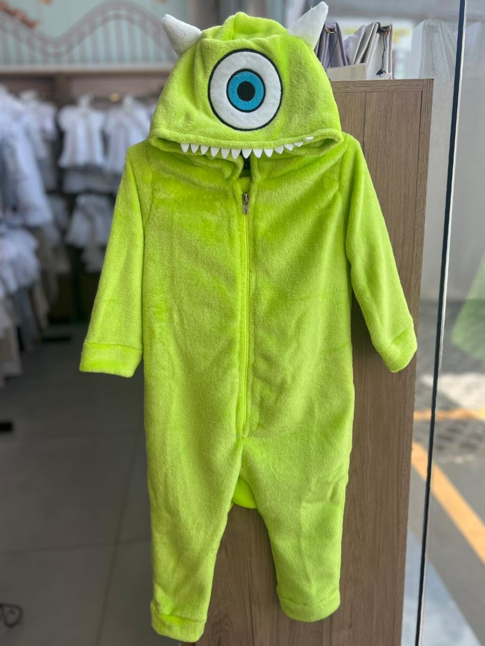 MACACÃO KIGURUMI PELINHOS ZÍPER MONSTRINHO MONSTER MENINO FAKINI - VERDE