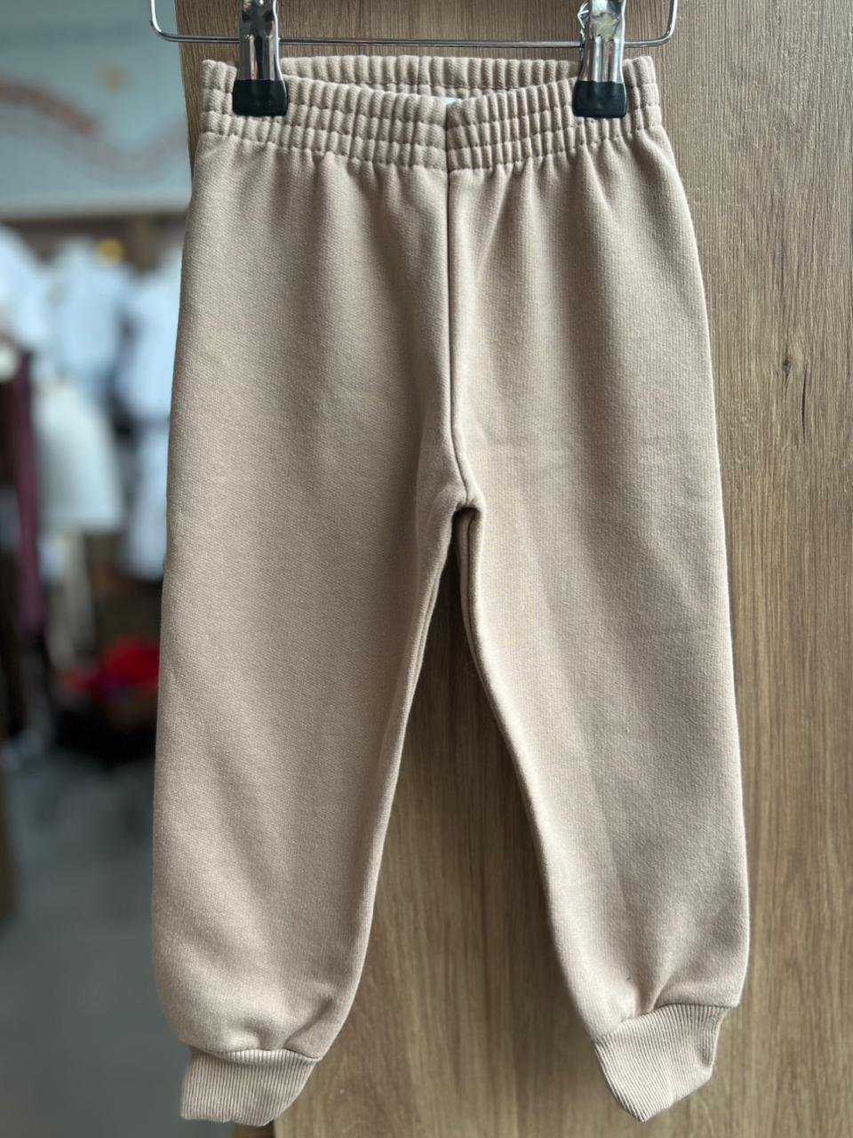 CALÇA ELÁSTICO CÓS MOLETOM BÁSICO LISO MENINO FAKINI - BEGE
