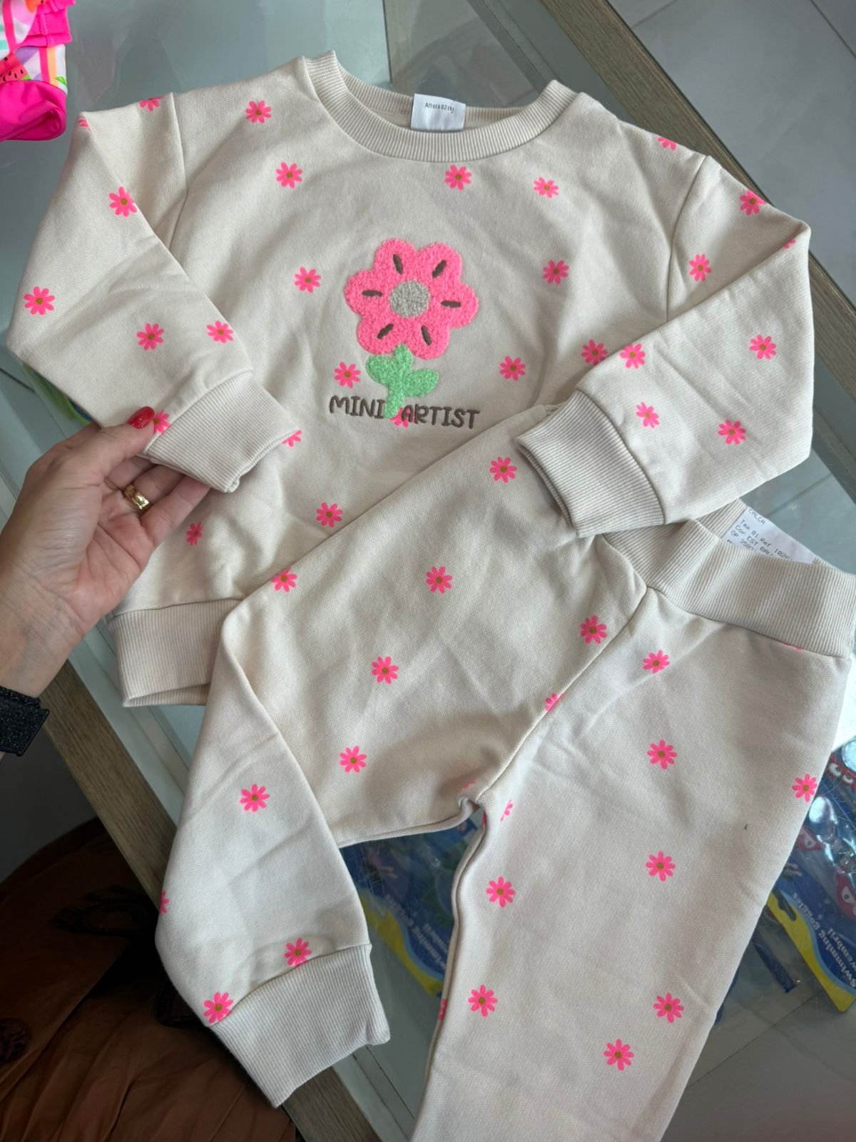 CONJUNTO BLUSÃO MANGA LONGA FLORES MINI ARTIST E CALÇA MENINA FAKINI - BEGE/ROSA