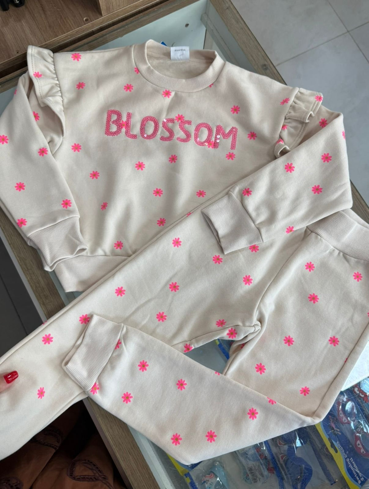 CONJUNTO BLUSÃO MANGA LONGA BLOSSOM FLORES E CALÇA MENINA FAKINI - BEGE