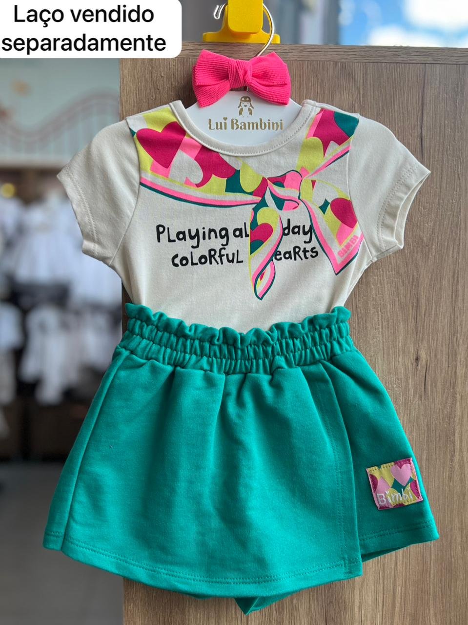 CONJUNTO BLUSA MANGA CURTA COLORFUL E SHORT SAIA MENINA BIMBI - BEGE/VERDE
