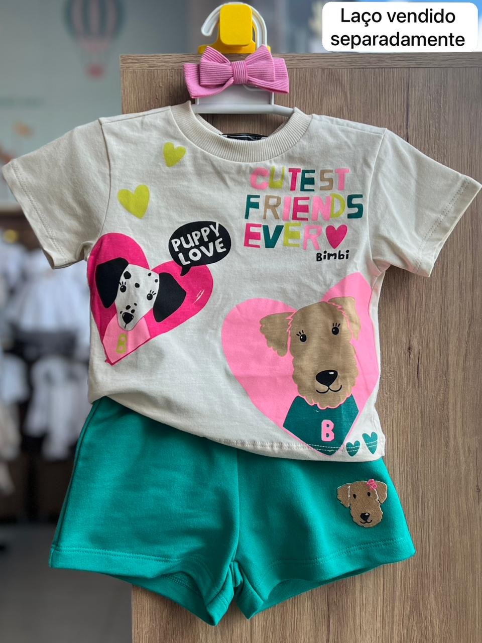 CONJUNTO BLUSA MANGA CURTA CACHORRO CUTES FRIENDS E SHORT MENINA BIMBI - BEGE/VERDE