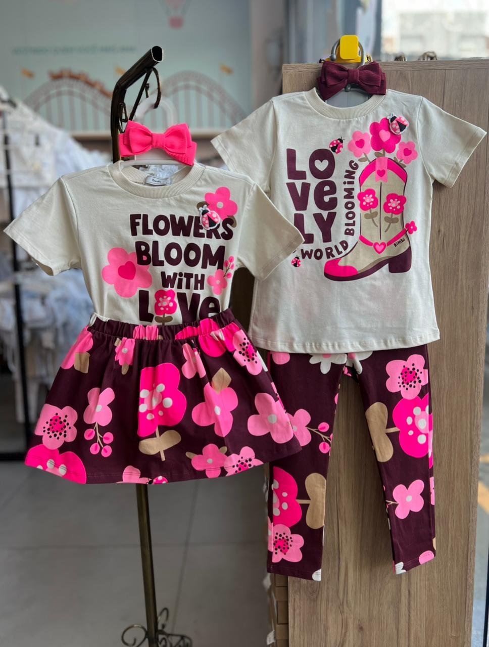 CONJUNTO BLUSA MANGA CURTA BOTA LOVELY BOIADEIRA COWGIRL E CALÇA LEGGING MENINA BIMBI - BEGE/VINHO