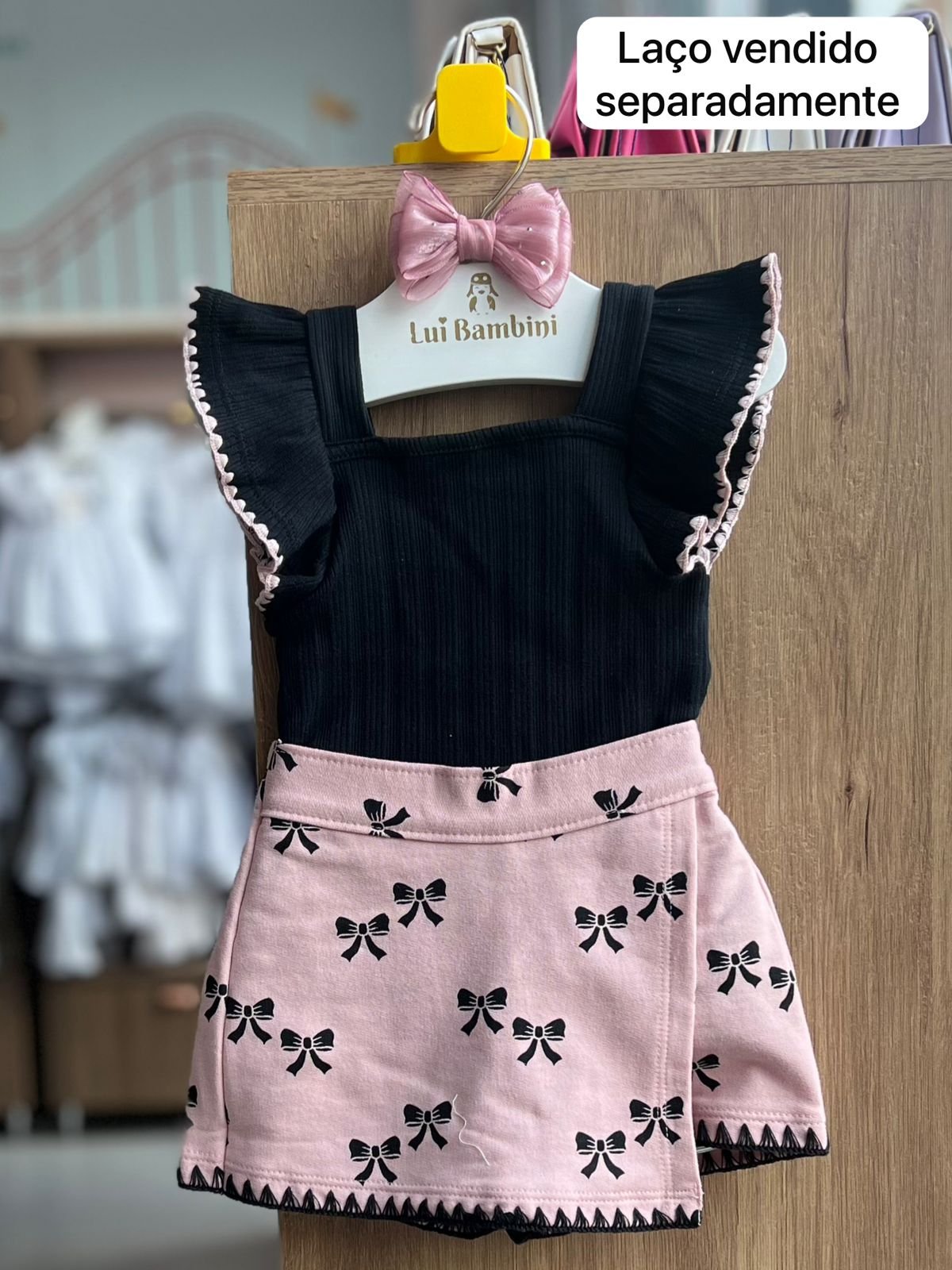 CONJUNTO BLUSA ALÇA BABADO E SHORT SAIA LAÇO MENINA MILON - PRETO/ROSA