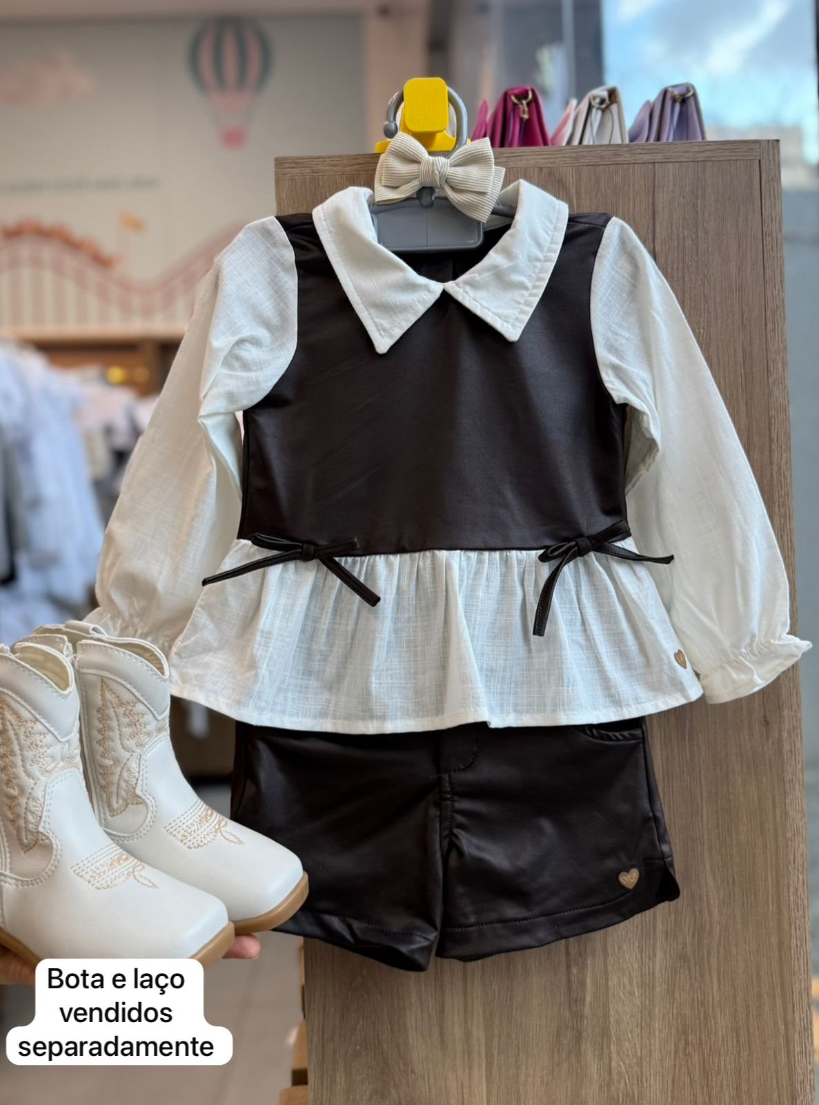 CONJUNTO CAMISA MANGA LONGA BATA CIRRE LAÇO DUPLO E SHORT MENINA ANJOS BABY - BRANCO/MARROM