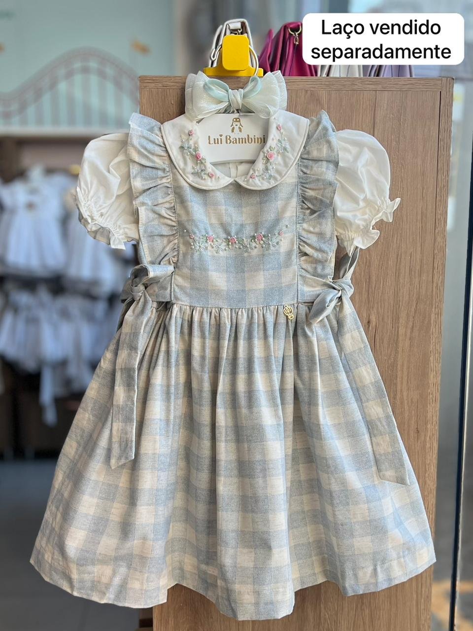 CONJUNTO VESTIDO REGATA BABADO XADREZ BORDADO FLORES PÉROLAS E BLUSA MANGA CURTA MENINA LUI BAMBINI - AZUL/BEGE
