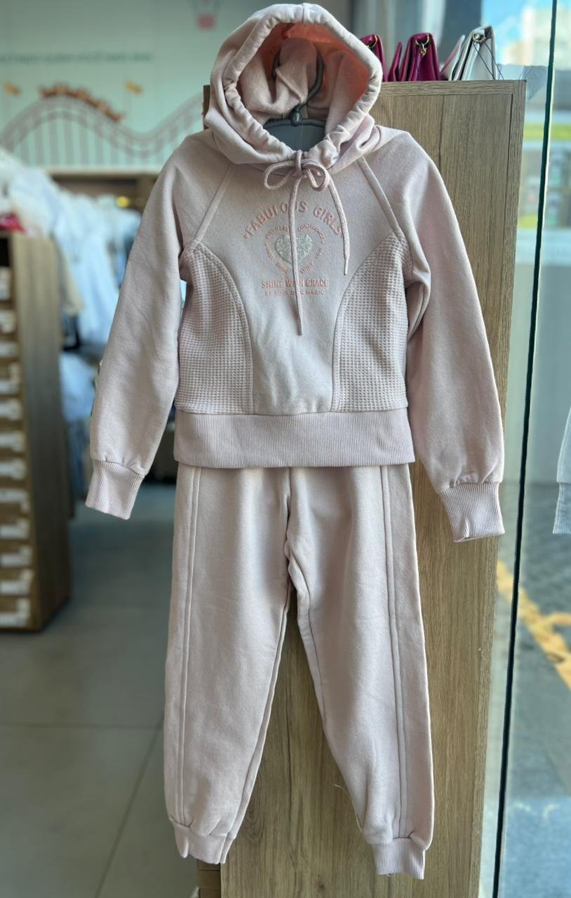 CONJUNTO MOLETOM BLUSÃO MANGA LONGA CORAÇÃO RELEVO GLITTER CAPUZ E CALÇA MENINA ANGERÔ - ROSA