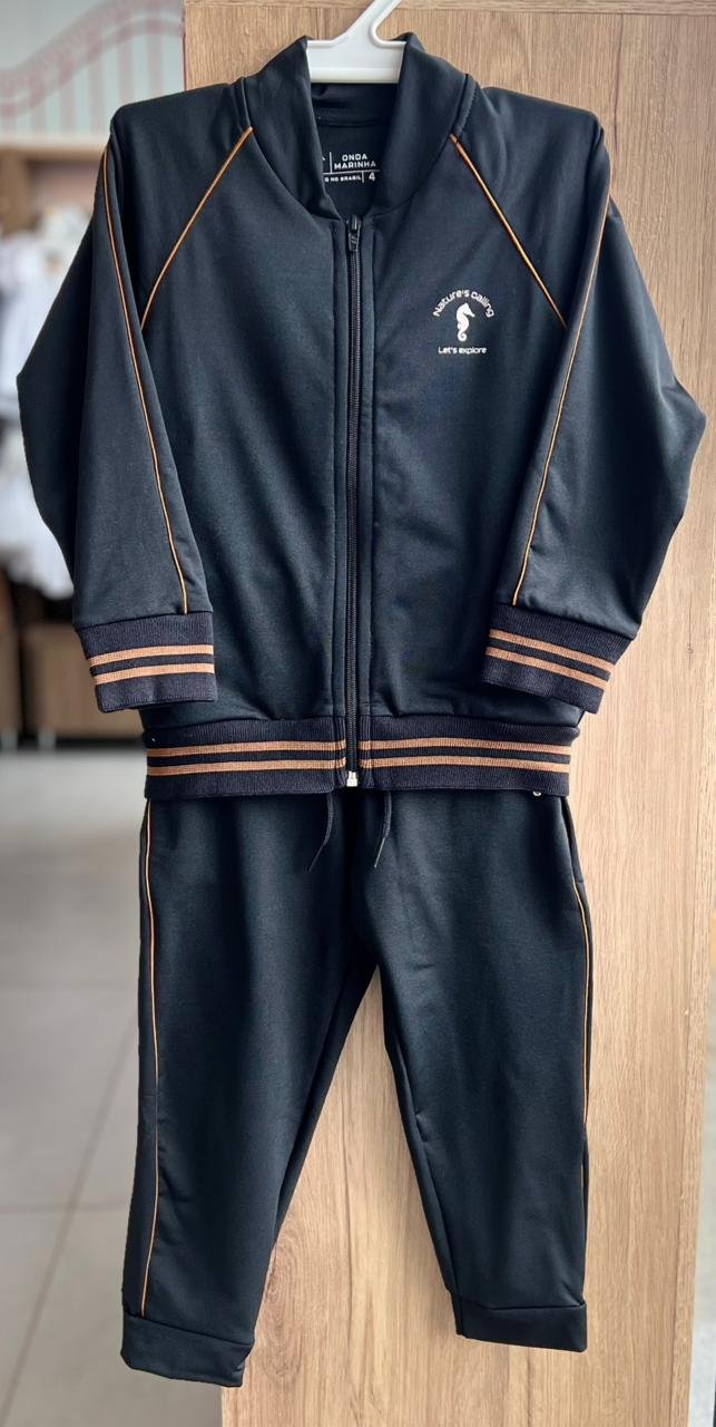 CONJUNTO JAQUETA MANGA LONGA HELANCA ZÍPER NATURE'S CALLING E CALÇA MENINO ONDA MARINHA - PRETO
