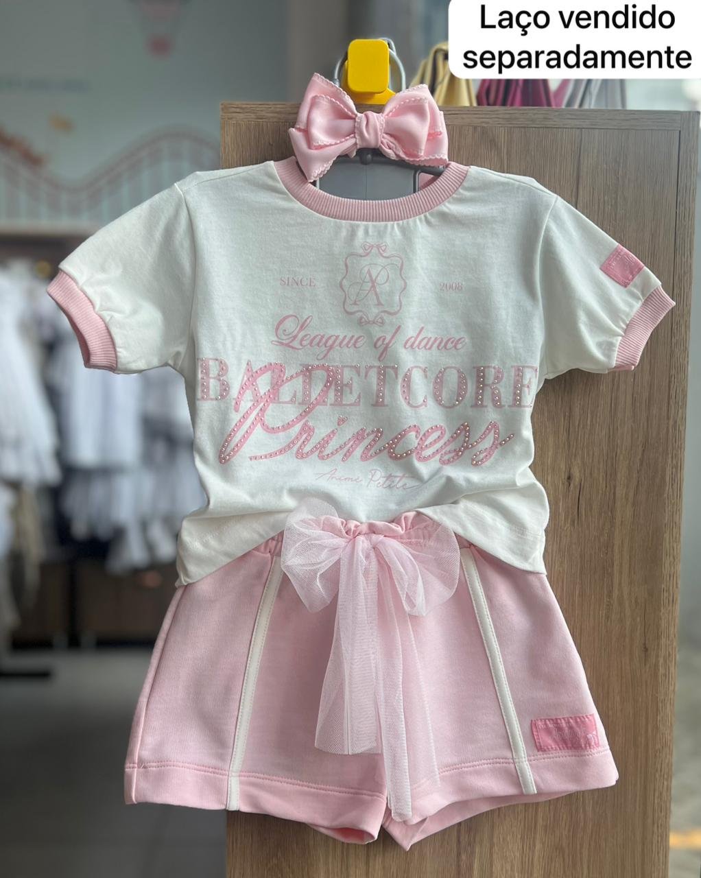 CONJUNTO BLUSA MANGA CURTA BALLET CORE PRINCESS E SHORT MENINA ANIMÊ - OFF/ROSA