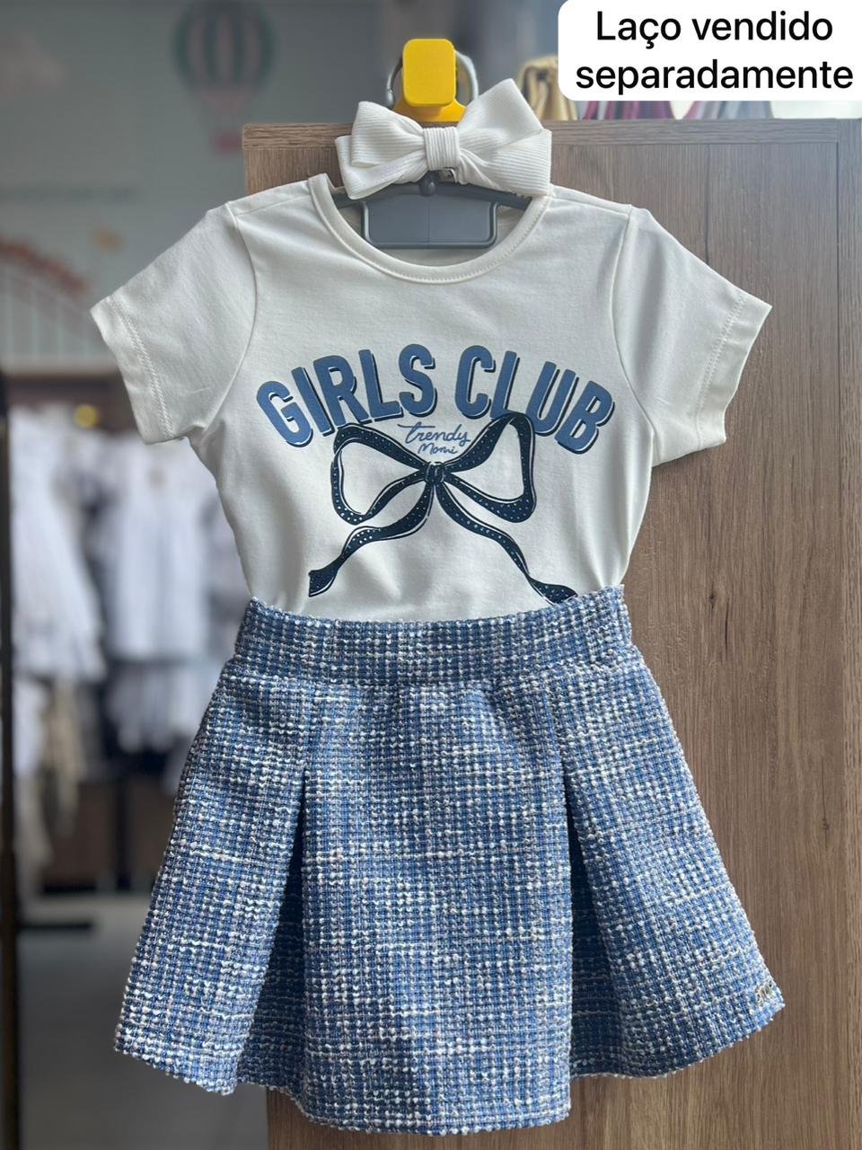 CONJUNTO BLUSA MANGA CURTA GIRLS CLUB LAÇO E SAIA TWEED MENINA MOMI - OFF/AZUL