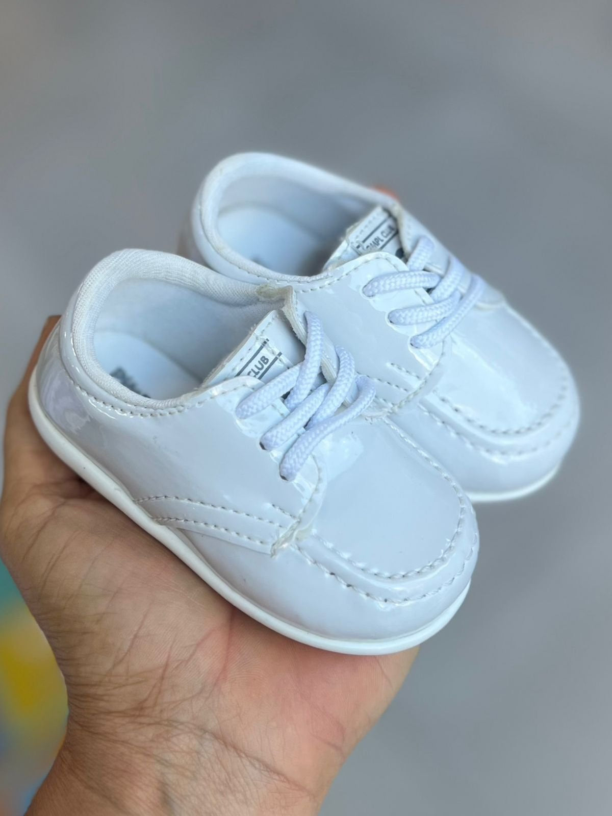 SAPATO CADARÇO BATIZADO VERNIZ MENINO PIMPOLHO - BRANCO