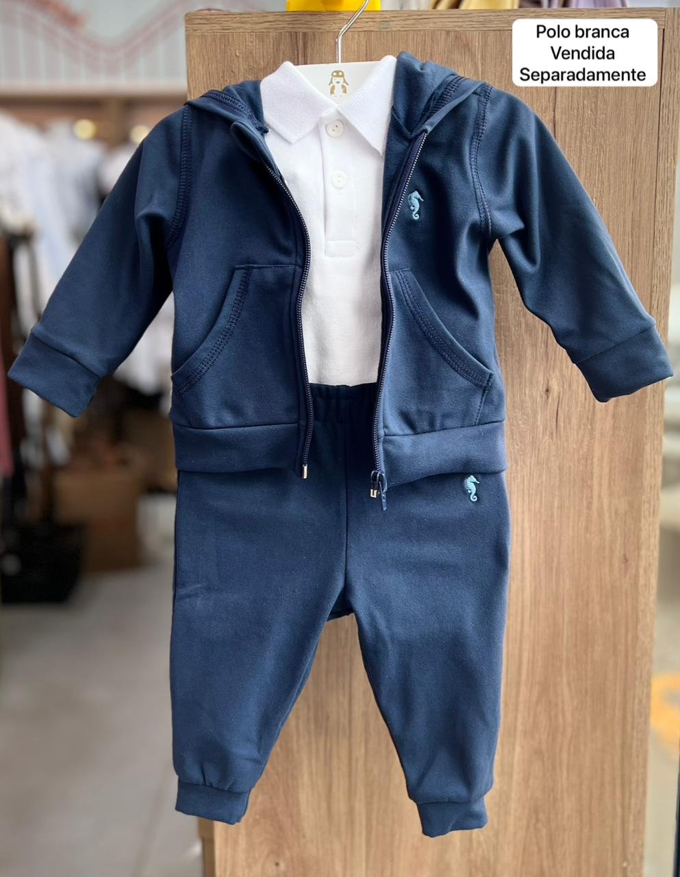 CONJUNTO JAQUETA MANGA LONGA ZÍPER BOLSOS MINIMALISTA CAVALO MARINHO CAPUZ MOLETOM E CALÇA MENINO ONDA MARINHA - MARINHO