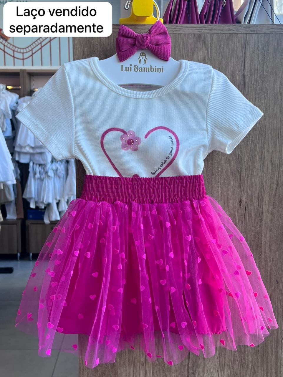CONJUNTO BLUSA MANGA CURTA CORAÇÃO FLOR E SAIA TULE POA MENINA MON SUCRE - OFF/ROSA