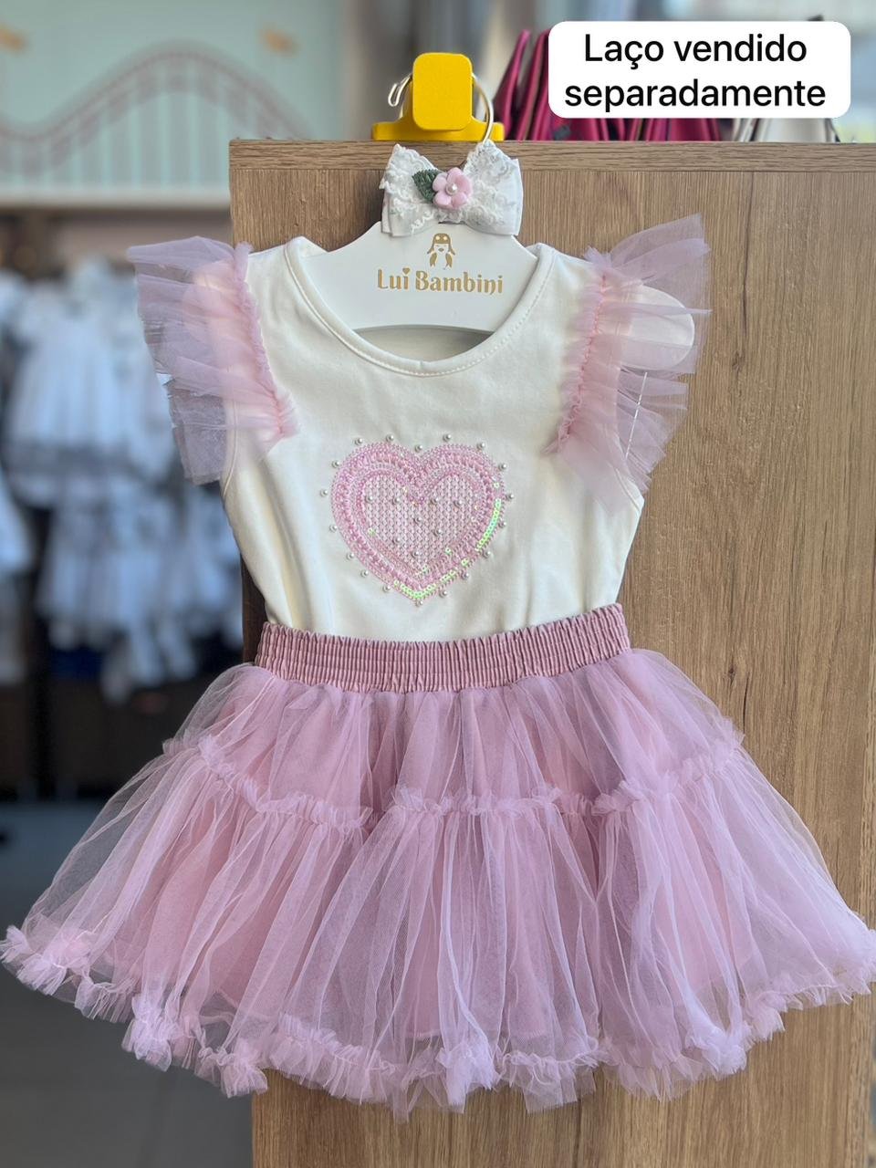 CONJUNTO BLUSA MANGA CURTA CORAÇÃO TULE PÉROLAS E SAIA MENINA PETIT CHERIE - OFF/LILÁS