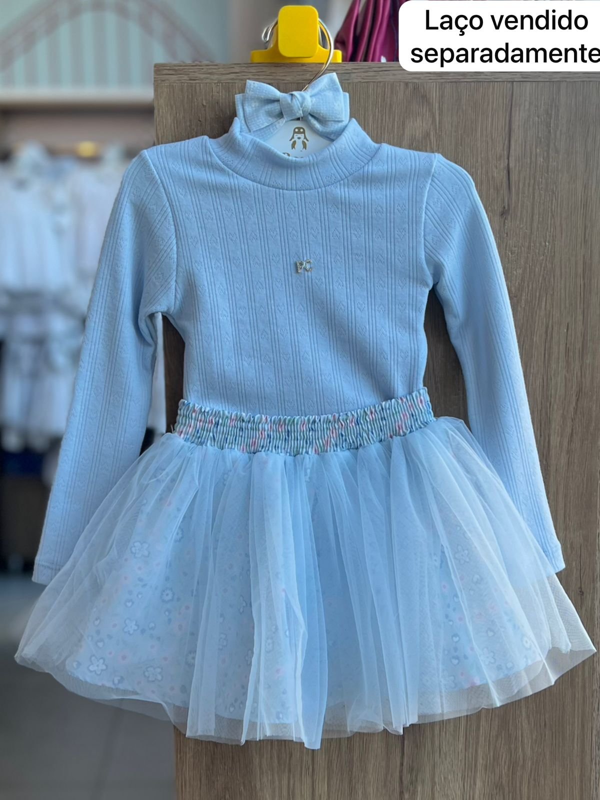 CONJUNTO BLUSA MANGA LONGA MINIMALISTA PC RELEVO E SAIA TULE MENINA PETIT CHERIE - AZUL