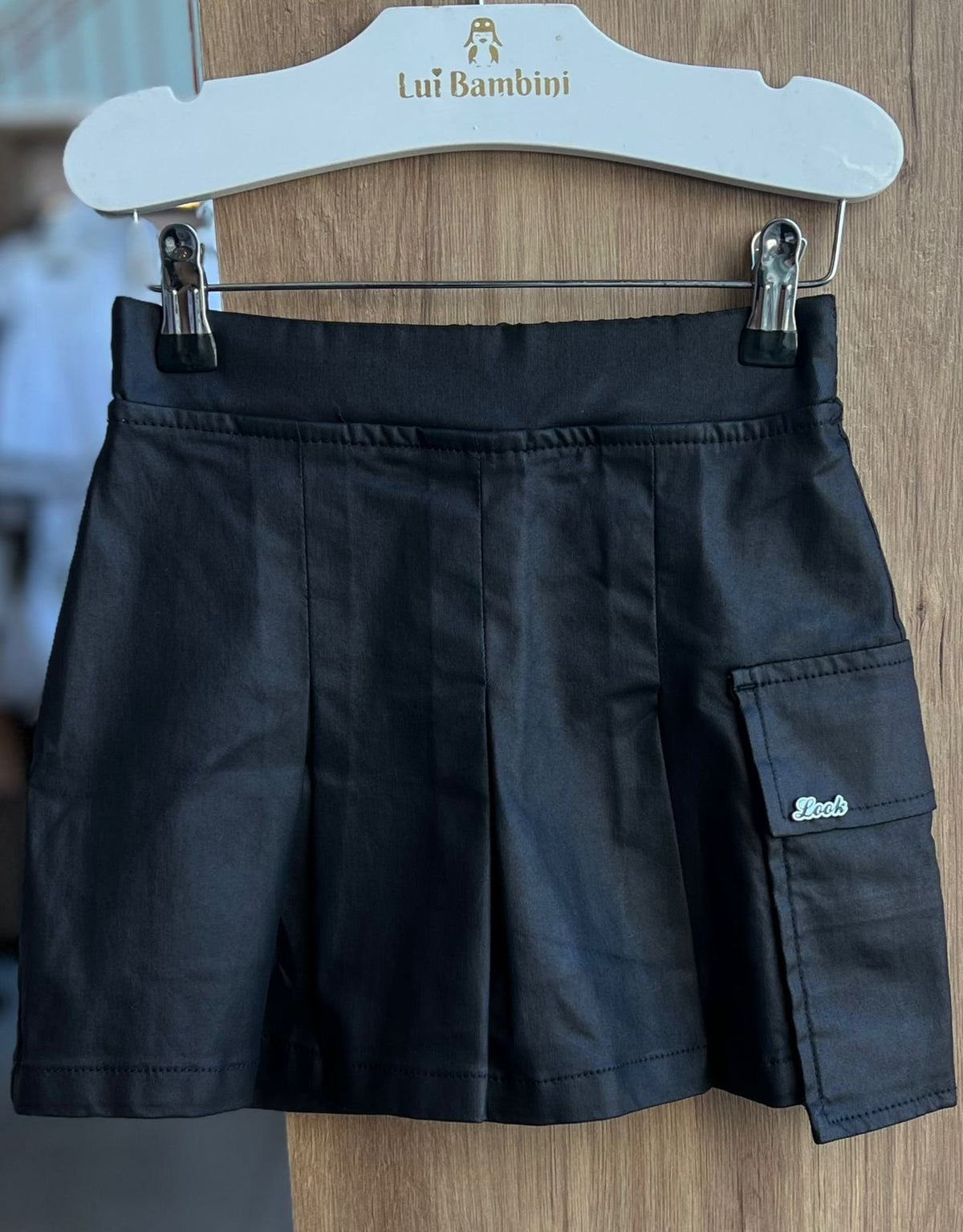SAIA SARJA RESINADA BOLSOS PLISSADO MENINA LOOK JEANS - PRETO