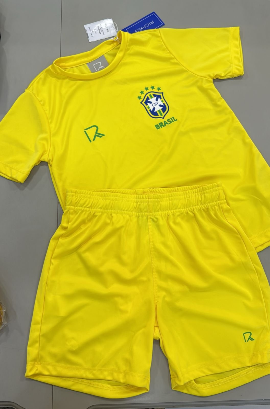 CONJUNTO CAMISETA MANGA CURTA BRASIL COPA DO MUNDO RUMO AO HEXA DRY FIT MENINO RICHES - AMARELO