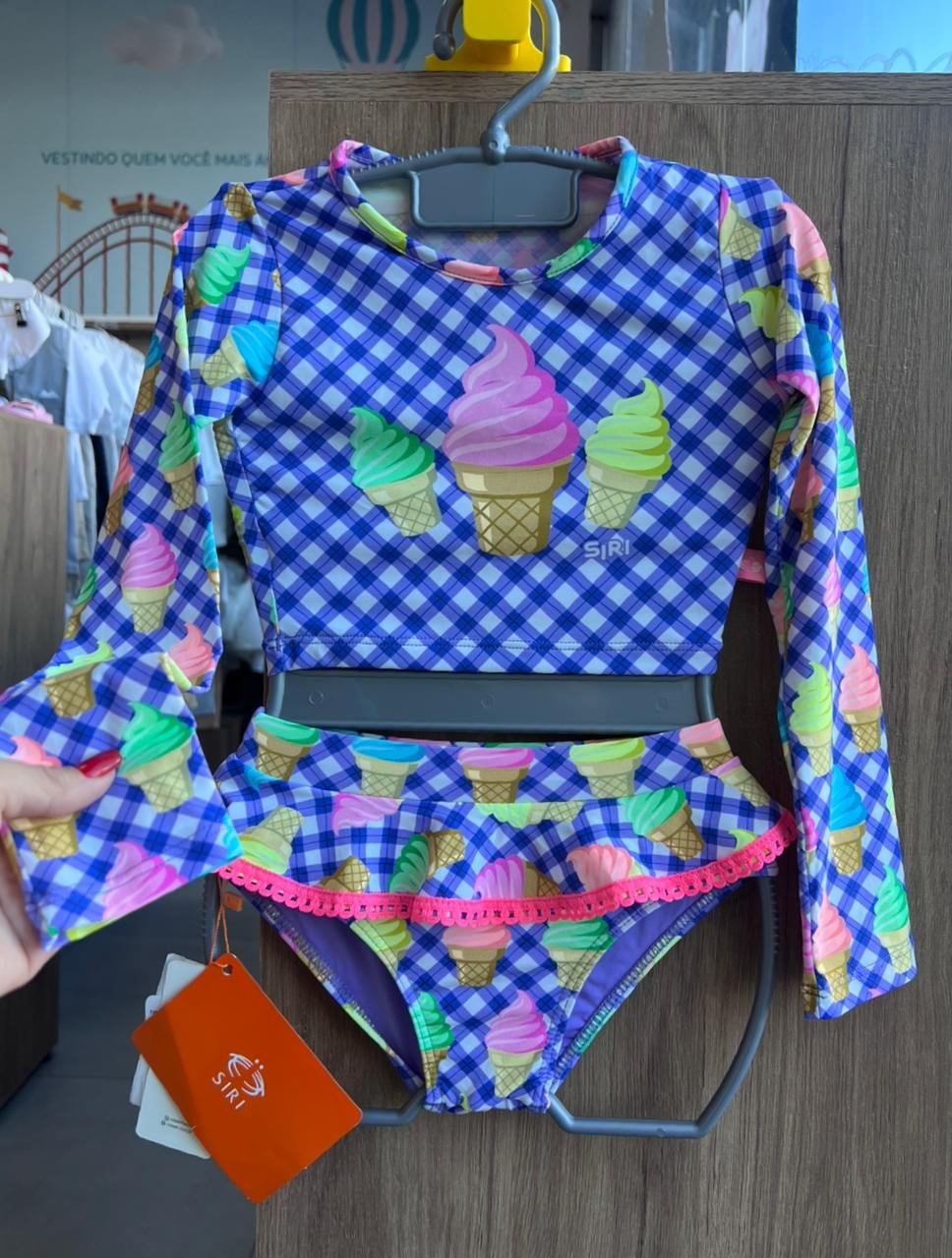 CONJUNTO BIQUINI MANGA LONGA SORVETE CASQUINHA XADREZ PROTEÇÃO UV50+ E CALCINHA BABADO RENDA MENINA SIRI - AZUL