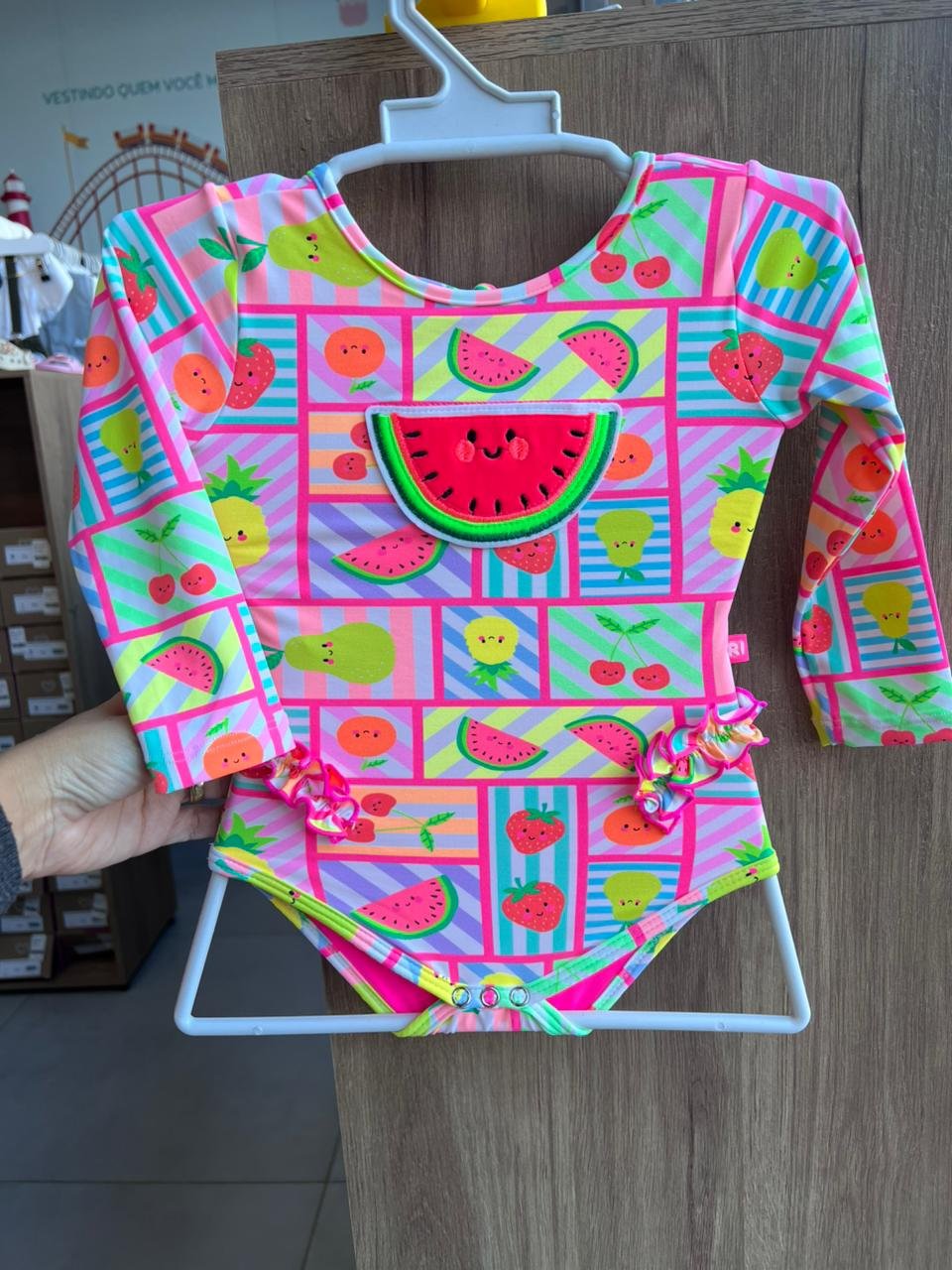 MAIÔ MANGA LONGA MELANCIA PATCH FRUTA TROPICAIS PROTEÇÃO UV50+ MENINA SIRI - ROSA