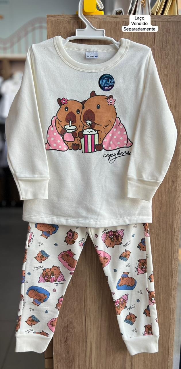 CONJUNTO PIJAMA BLUSÃO MANGA LONGA CAPIVARA PIPOCA E CALÇA MOLETOM BRILHA NO ESCURO MENINA FAKINI - OFF