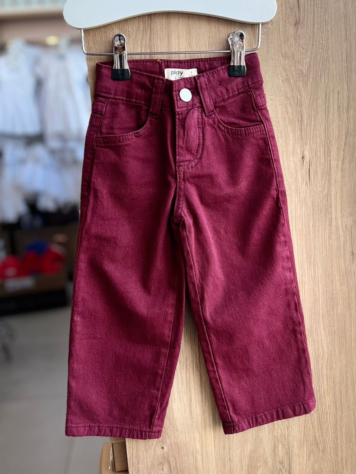 CALÇA SARJA AJUSTE INTERNO BOLSO MENINA FAKINI - VINHO