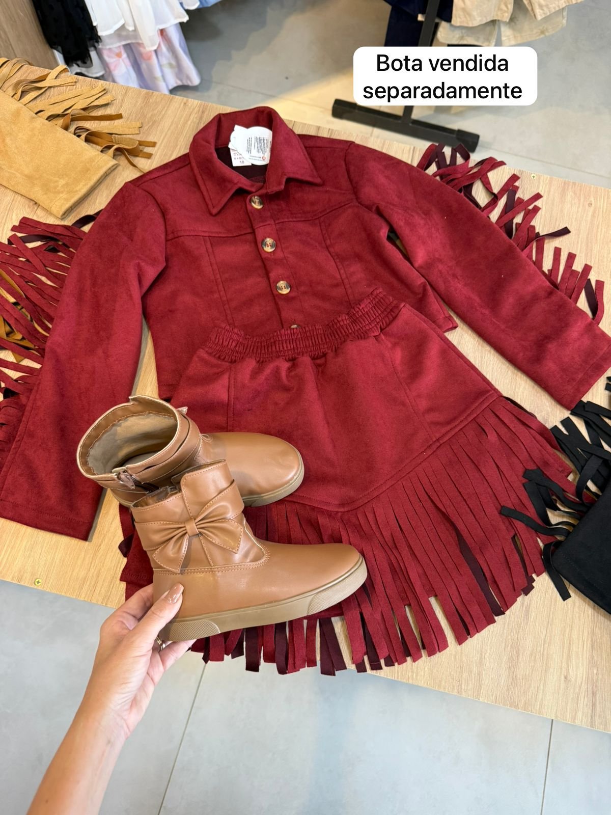 CONJUNTO JAQUETA MANGA LONGA BOTÕES FRANJA BOIADEIRA E SAIA MENINA LUI BAMBINI - VERMELHO