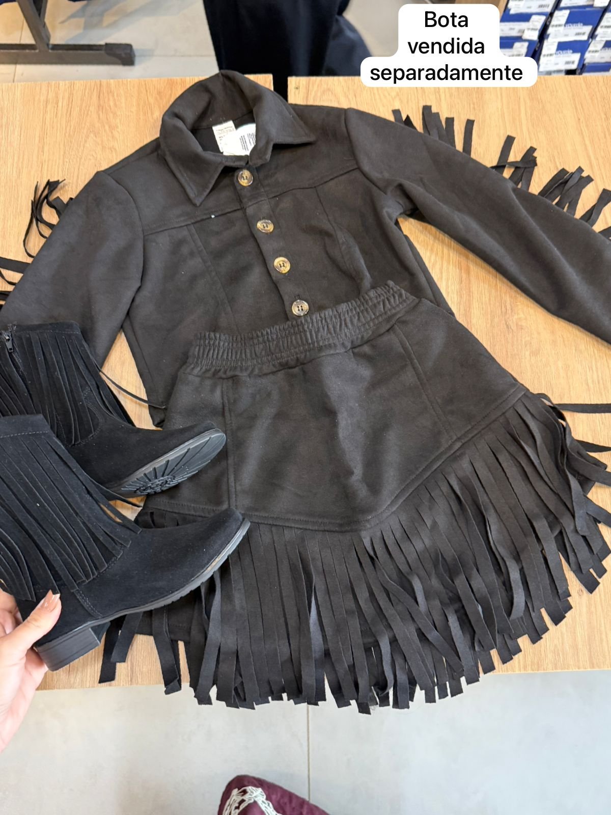 CONJUNTO JAQUETA MANGA LONGA BOTÕES FRANJA BOIADEIRA E SAIA MENINA LUI BAMBINI - PRETO