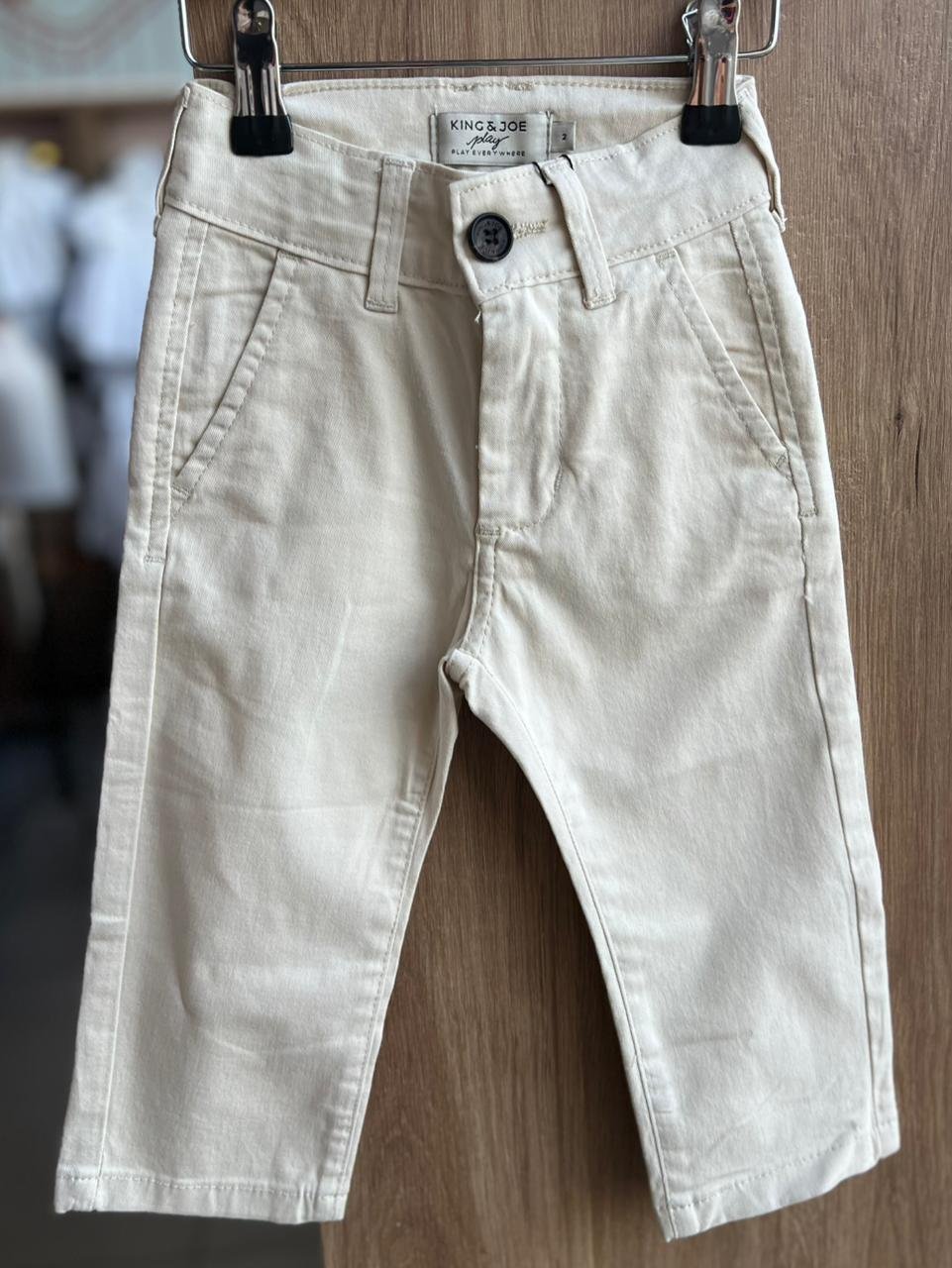 CALÇA SARJA FLEXTWILL SLIM BOLSO FACA AJUSTE INTERNO MENINO KING&JOE - CREME