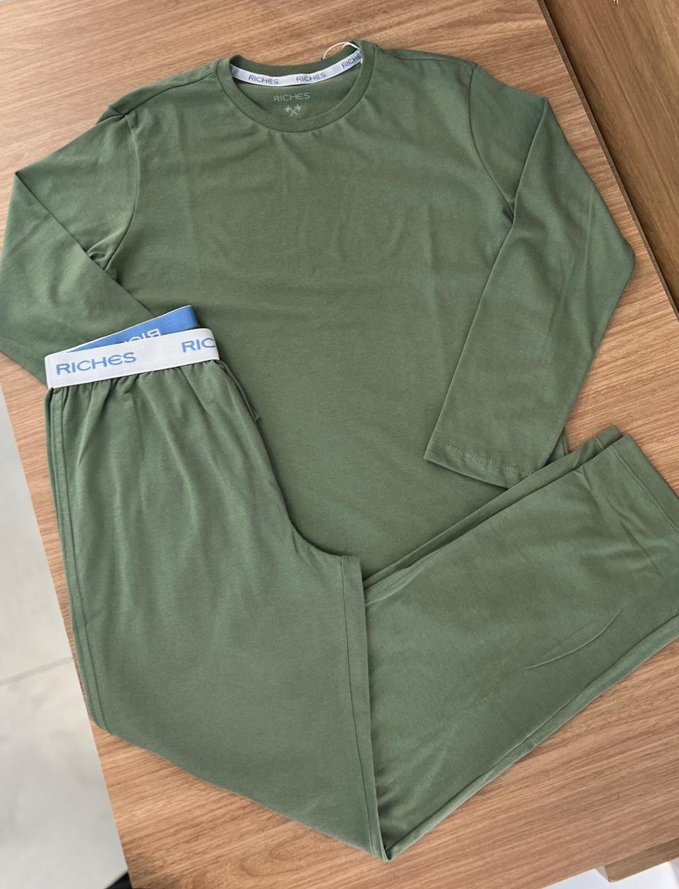 CONJUNTO PIJAMA CAMISETA MANGA LONGA E CALÇA ELÁSTICO CÓS MENINO RICHES - VERDE