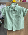 CAMISA MANGA CURTA RISCOS BOTÕES BOLSO MENINO LUI BAMBINI - VERDE
