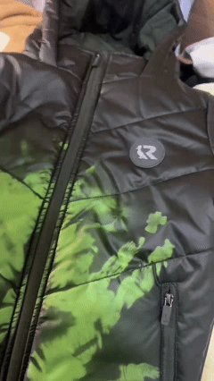 CASACO MANGA LONGA BOMBER CAMALEÃO MAGIC TOUCH PUFF ZÍPER CAPUZ MINIMALISTA PICA PAU MENINO RESERVA MINI - VERDE MUSGO
