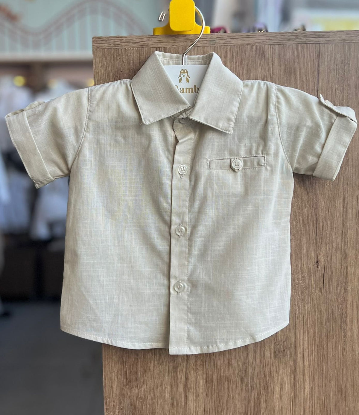 CAMISA MANGA CURTA REVERSÍVEL BOTÕES BOLSOS LISA MENINO LUI BAMBINI - BEGE