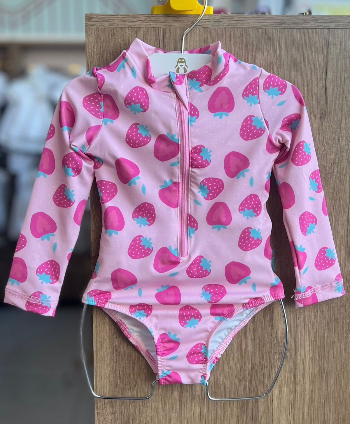 MAIÔ BODY MANGA LONGA ZÍPER MORANGO PROTEÇÃO UV50+ MENINA TIP TOP - ROSA