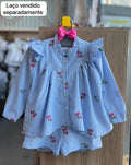 CONJUNTO CAMISA MANGA LONGA LISTRADA BOTÕES BORDADO CEREJAS E SHORT MENINA LUMILU - AZUL