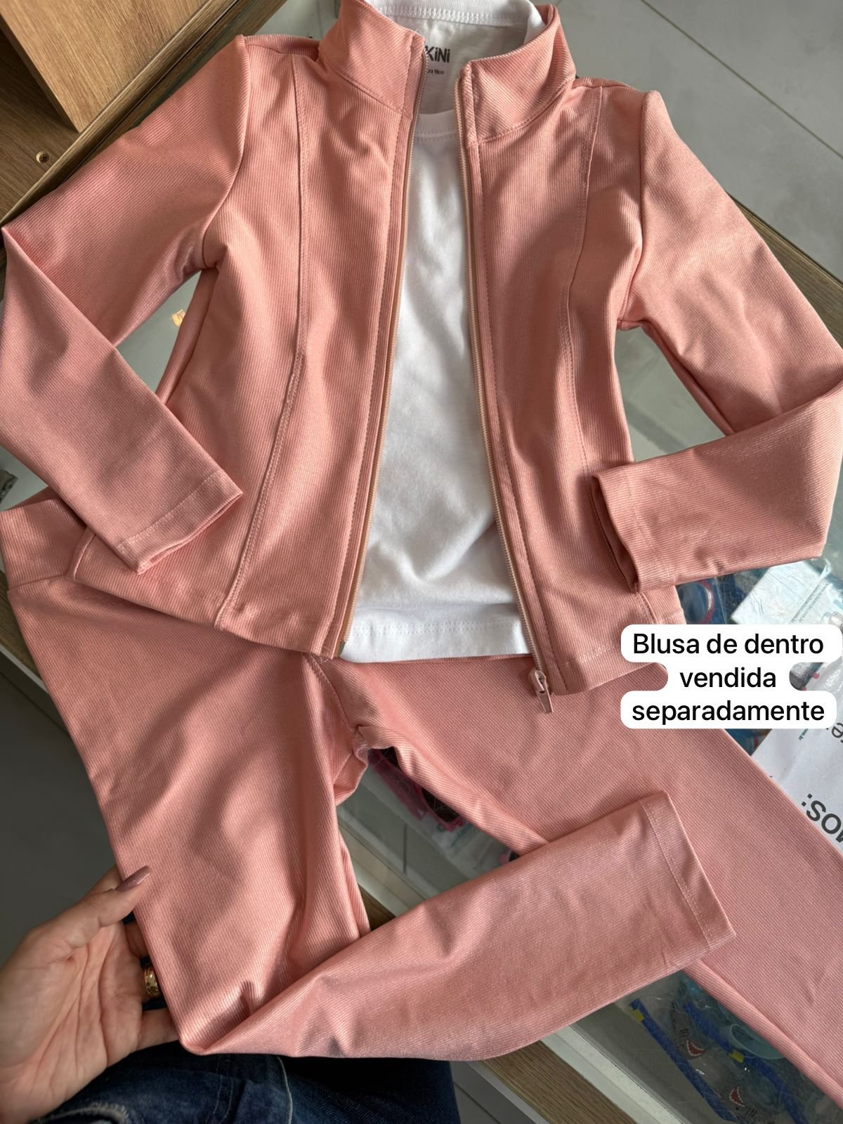 CONJUNTO JAQUETA MANGA LONGA ZÍPER FITNESS BOLSO INTERNO E CALÇA MENINA HAVE FUN - ROSA CLARO