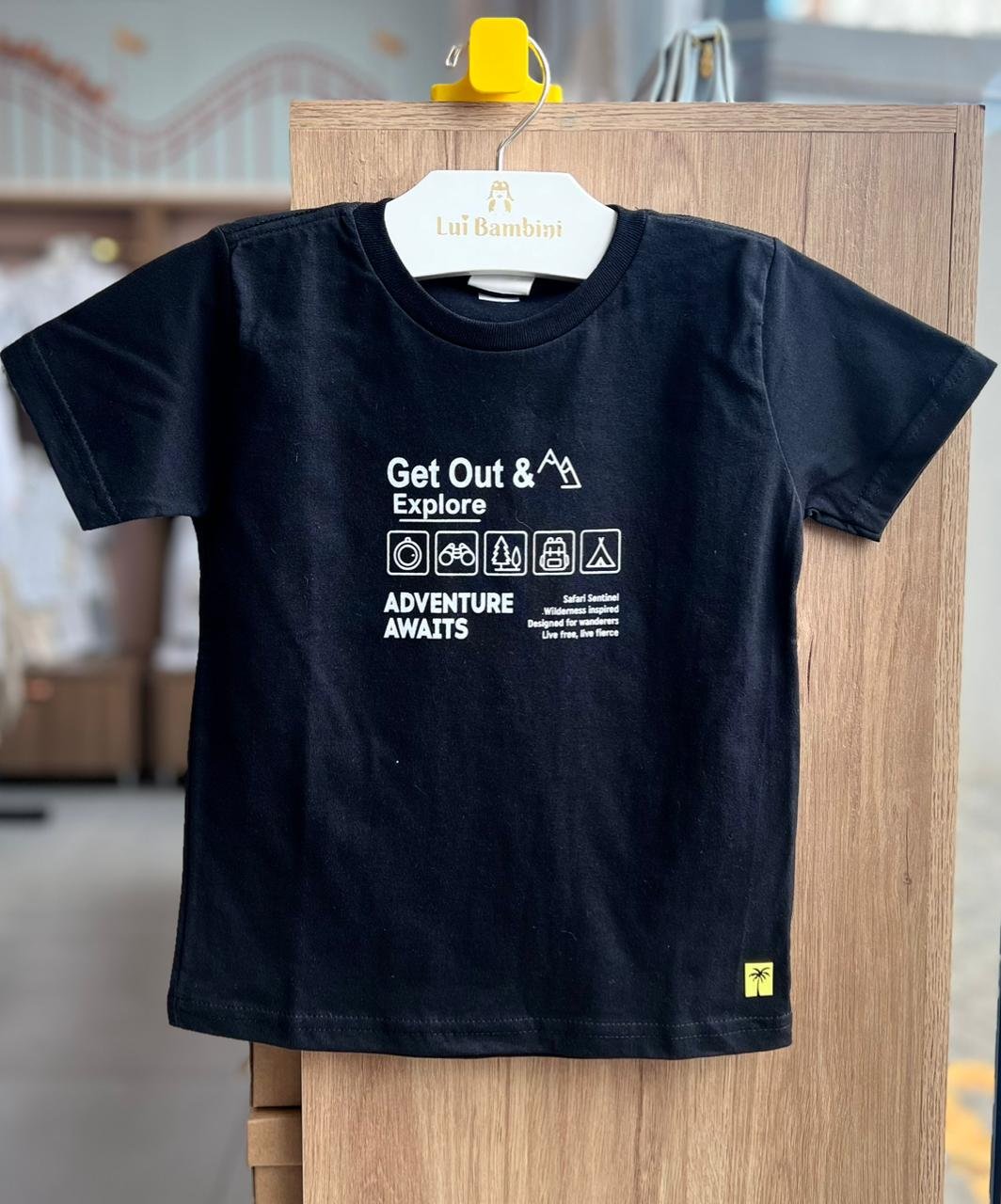 CAMISETA MANGA CURTA GET OUT E EXPLORE SAFARI MENINO PULLA BULLA - PRETO