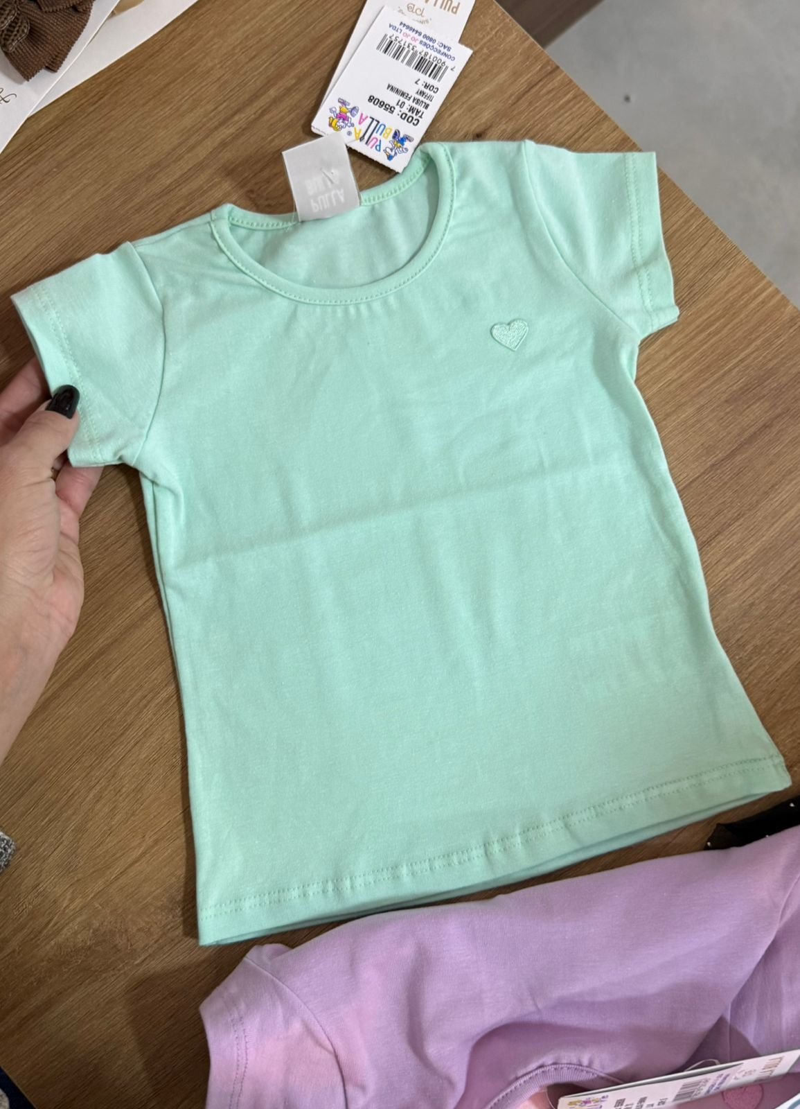 BLUSA MANGA CURTA MINIMALISTA CORAÇÃO BÁSICA LISA MENINA PULLA BULLA - VERDE CLARO