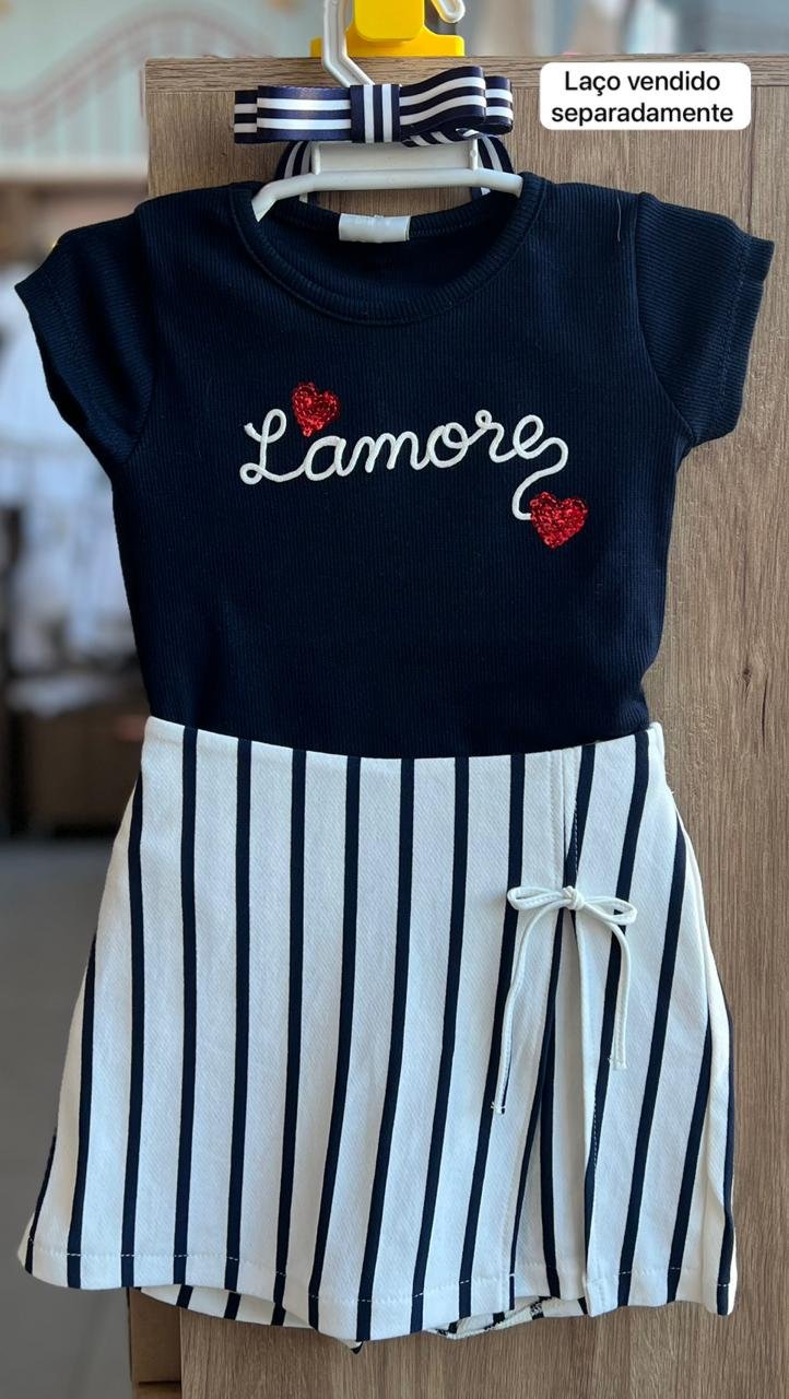 CONJUNTO BLUSA MANGA CURTA CANELADO LAMORE CORAÇÕES PAETES E SHORT SAIA LISTRADO MENINA PULLA BULLA - MARINHO/OFF