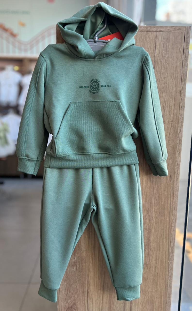 CONJUNTO BLUSÃO MANGA LONGA BOLSO CAPUZ MOLETOM E CALÇA MENINO FBR - VERDE