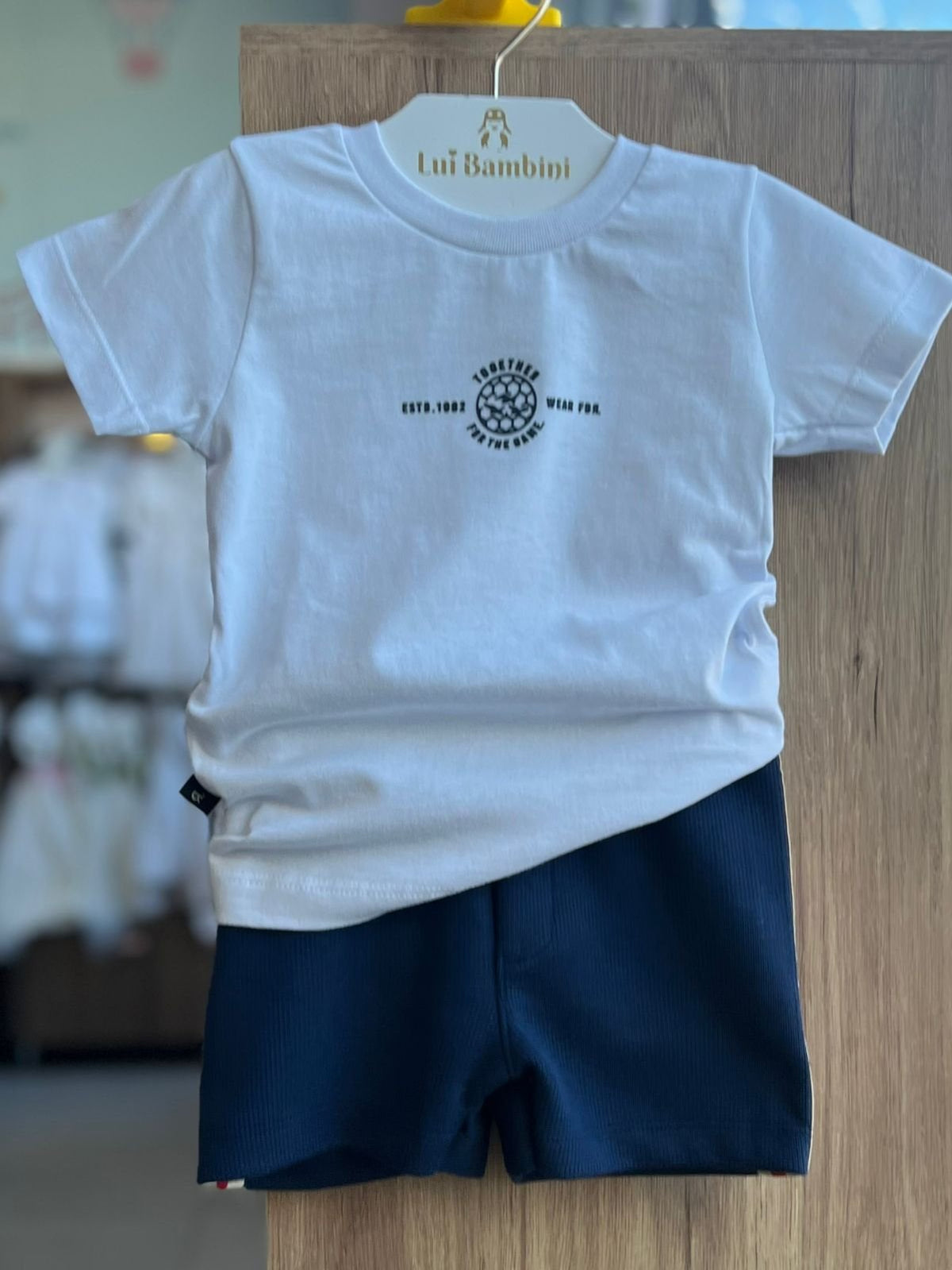 CONJUNTO CAMISETA MANGA CURTA TOGETHER EST E BERMUDA LISTRA LATERAL MENINO FBR - BRANCO/MARINHO