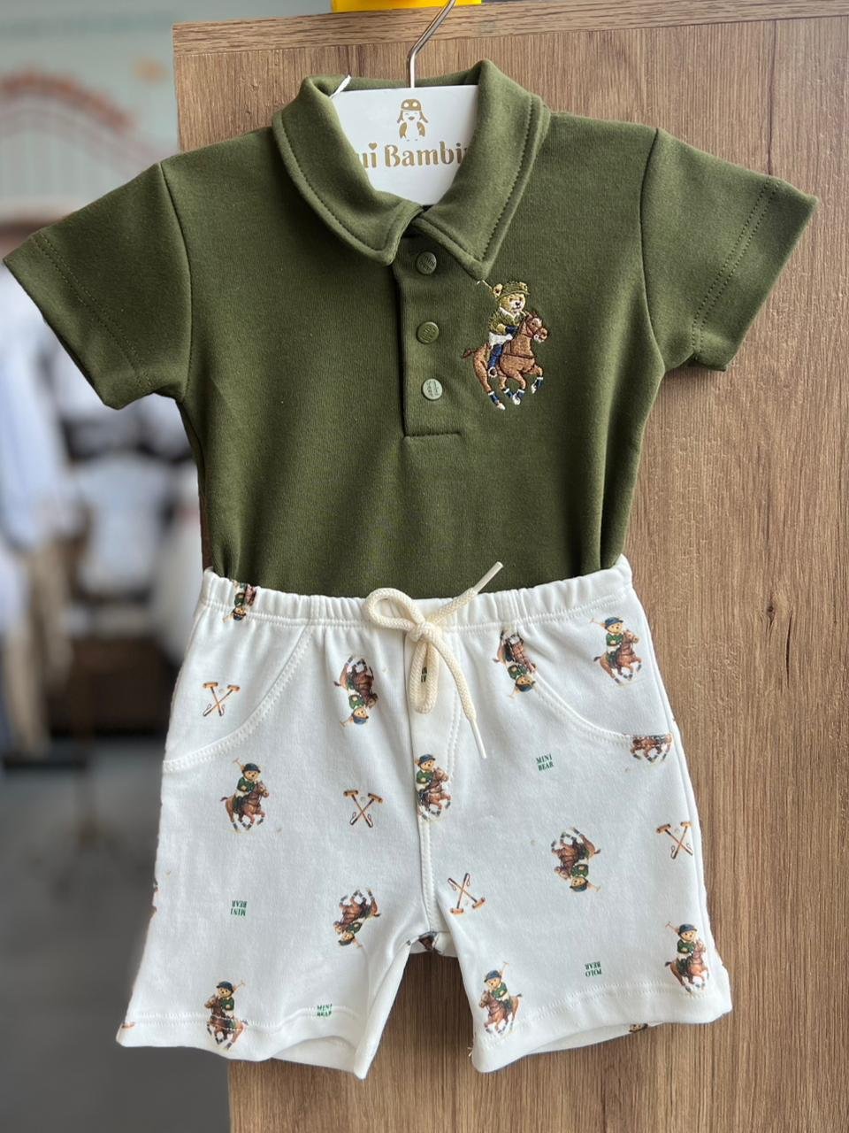 CONJUNTO BODY MANGA CURTA URSO JOQUEI BORDADO E SHORT MENINO MINI BEAR - VERDE/OFF