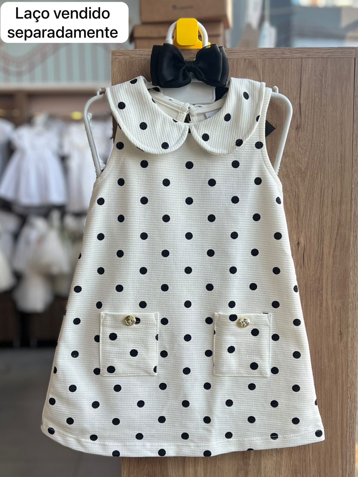 VESTIDO REGATA GOLA BABADOR POA BOLINHAS BOLSO RELEVO MENINA FAKINI - OFF