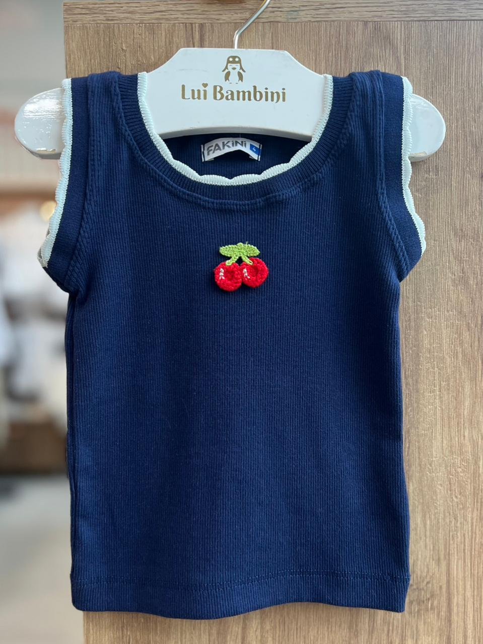 BLUSA REGATA CANELADA CEREJAS BORDADAS BABADO MENINA FAKINI - MARINHO