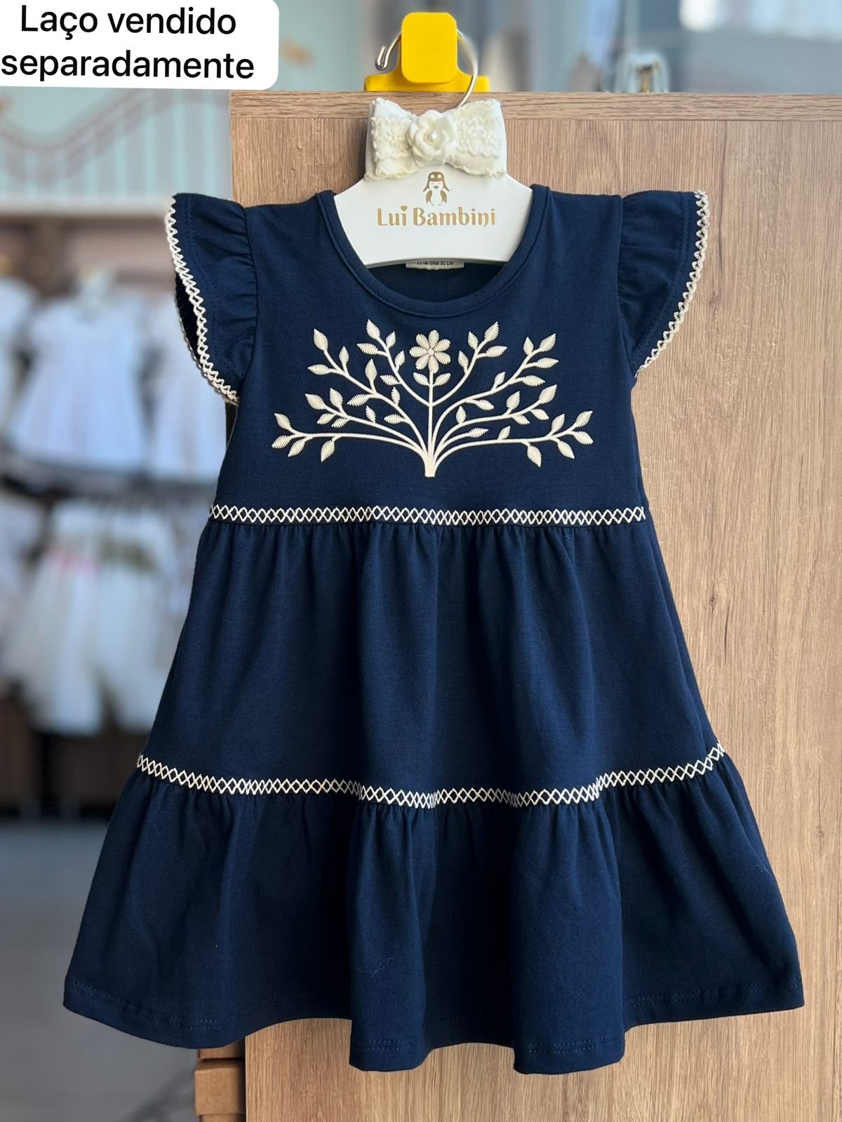 VESTIDO MANGA CURTA BORDADO FLOR E FOLHAS RELEVO MENINA MILON - MARINHO