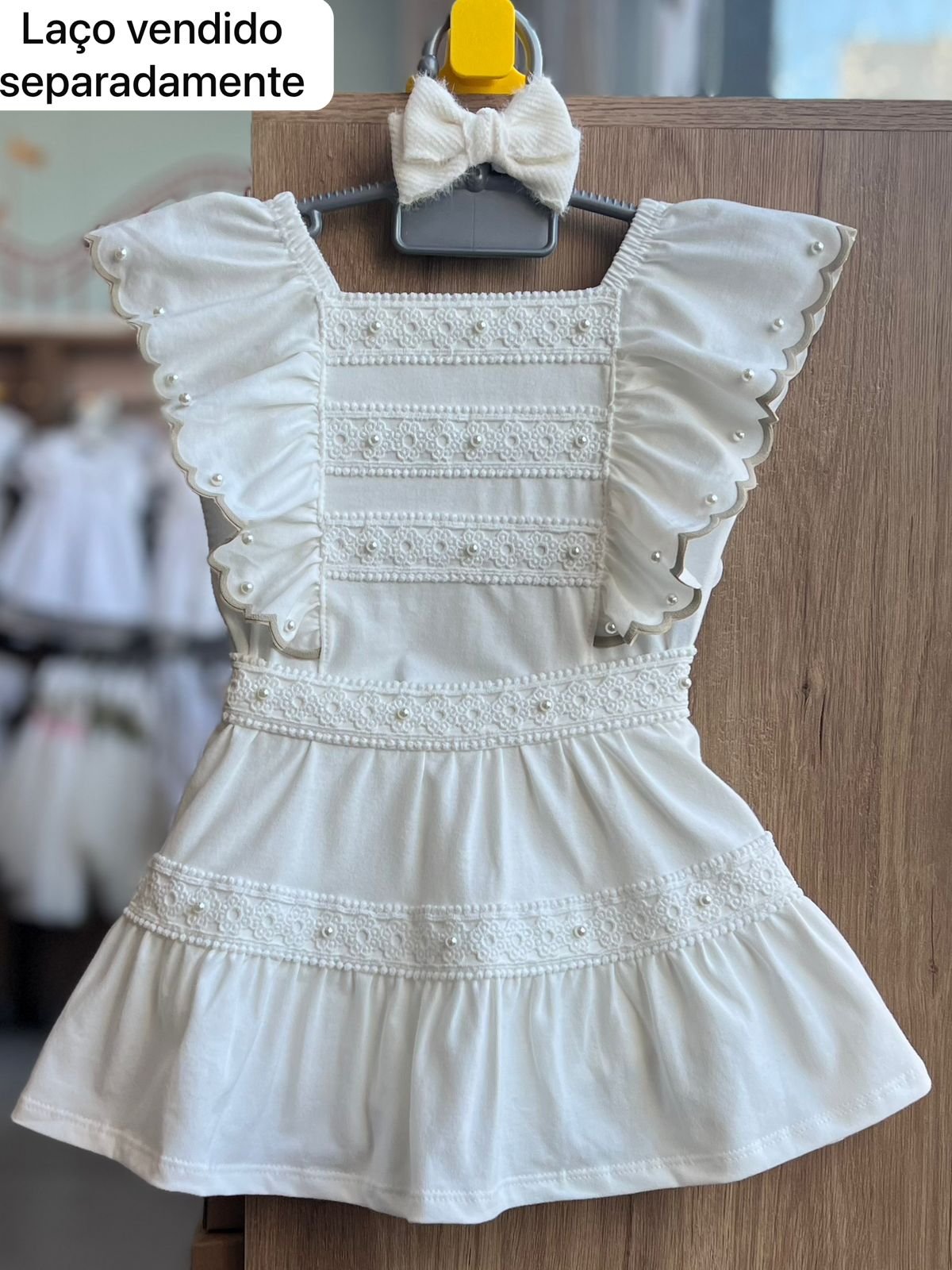 CONJUNTO BLUSA MANGA CURTA PÉROLAS BABADO BORDADO RENDA E SAIA MENINA MILON - OFF