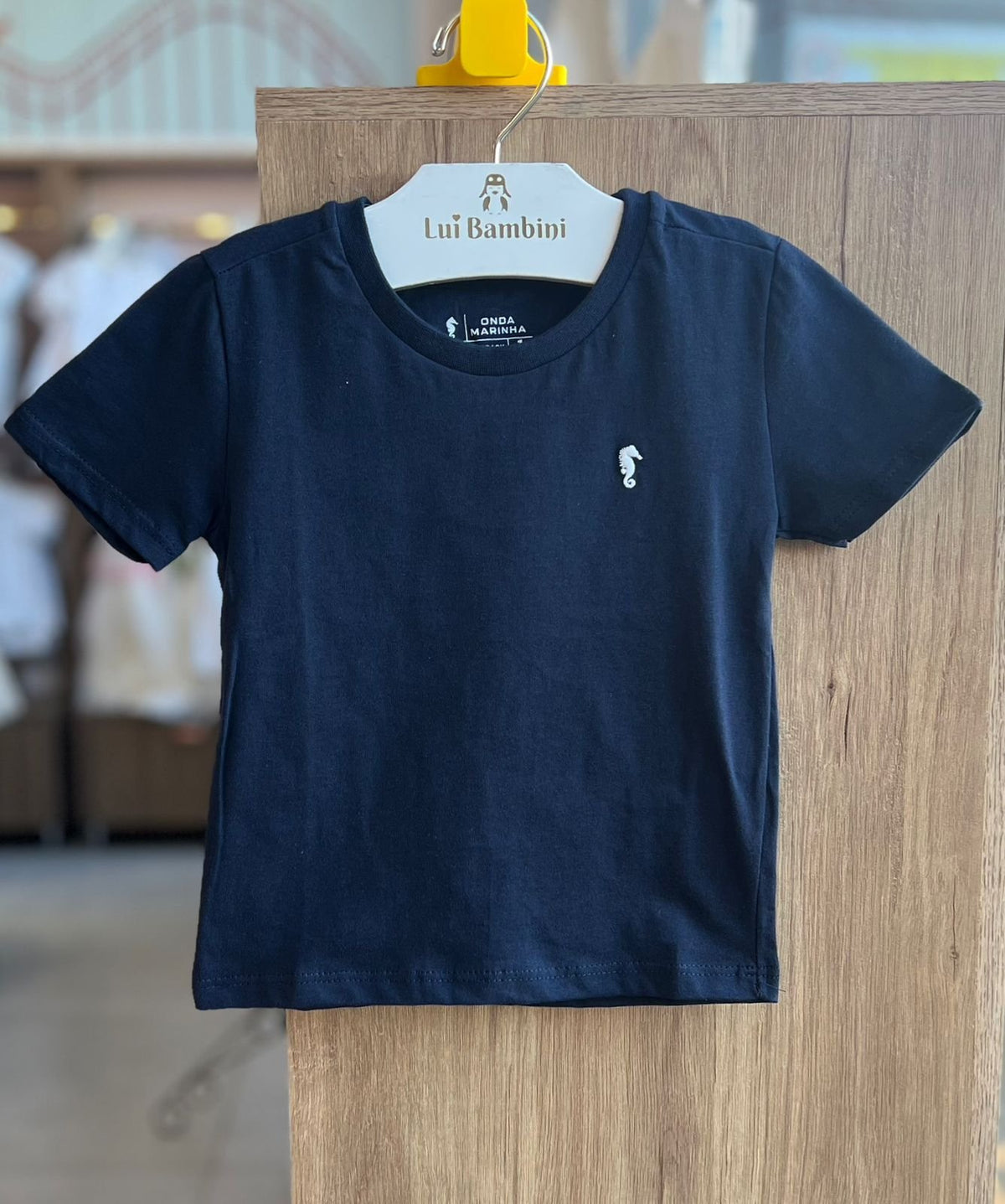 CAMISETA MANGA CURTA CAVALO MARINHO BORDADO BÁSICA LISA MENINO ONDA MARINHA - MARINHO