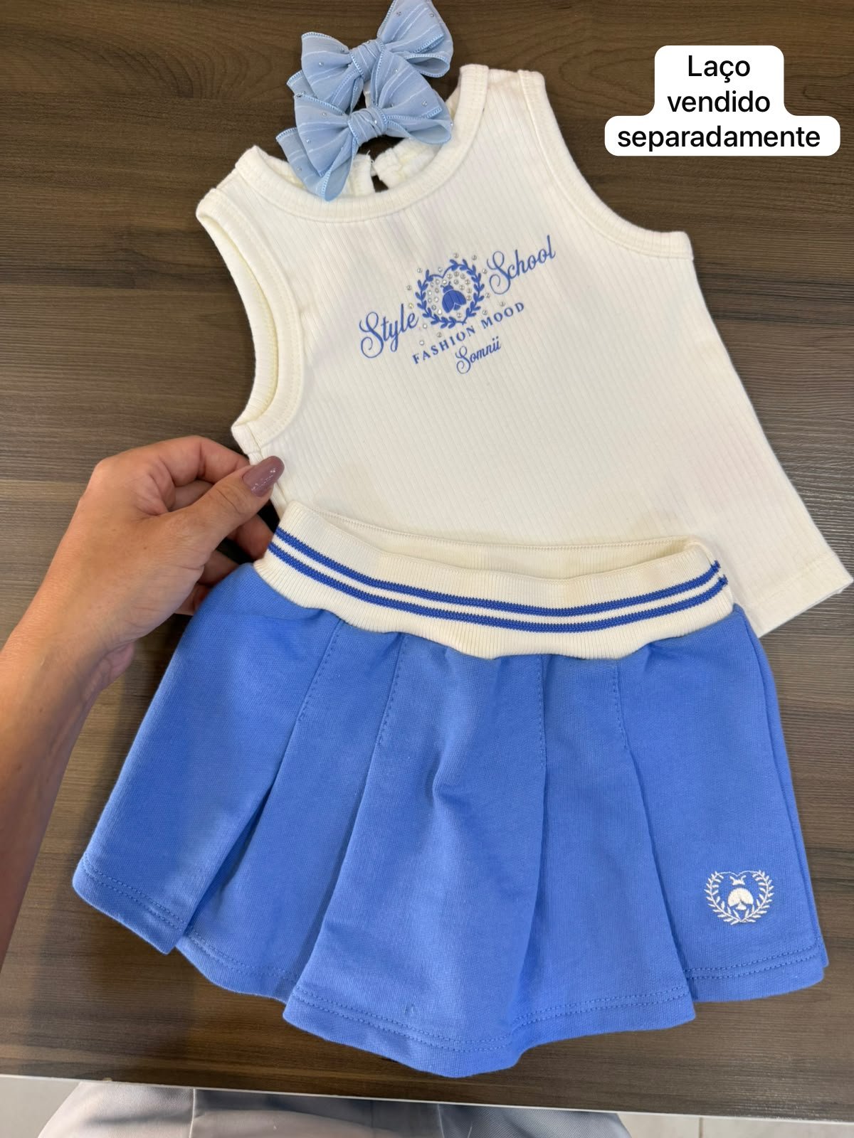 CONJUNTO BLUSA REGATA CANELADA STYLE SCHOOL E SHORT SAIA MENINA SOMNII - CREME/AZUL