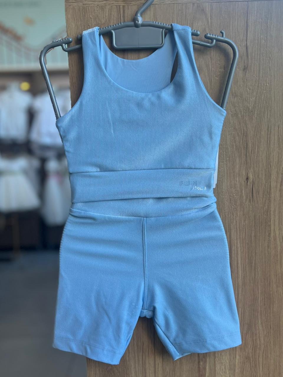CONJUNTO BLUSA TOP REGATA SHINE GLOSS E SHORT FITNESS MENINA HAVE FUN - AZUL